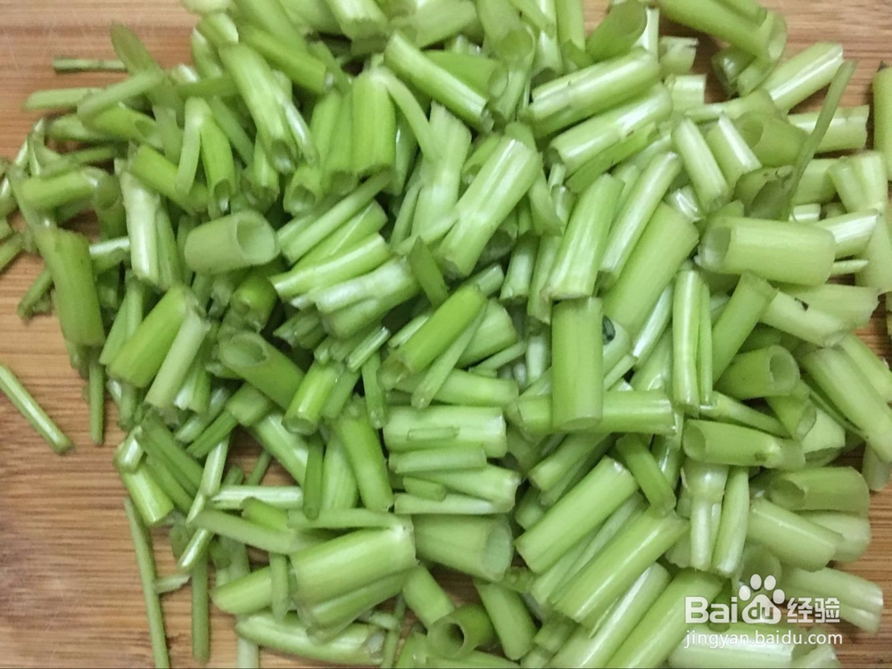 空心菜梗炒肉的做法-经济实惠的美味