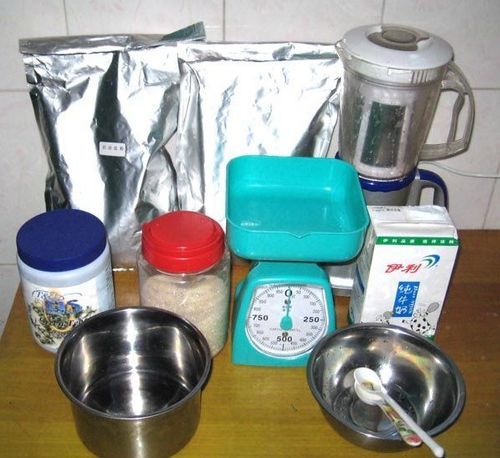 【清凉冷饮】怎样自制牛奶绿茶冰淇淋