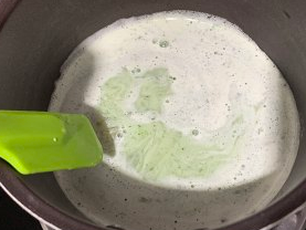 怎样制作火爆韩国的薄荷巧克力冰淇淋步骤