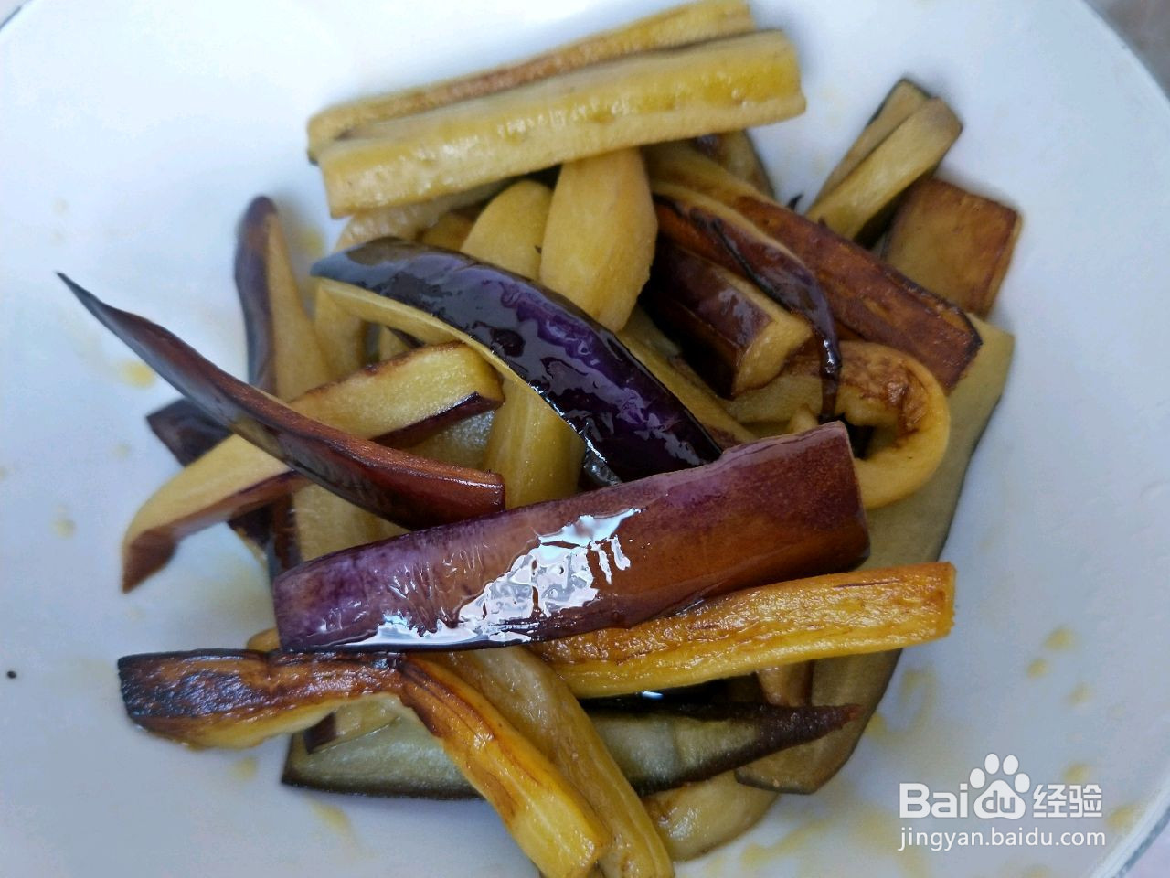 蚝油汁烧茄子豆角的做法