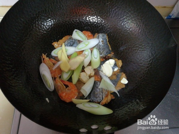 教你做腐竹炖鱼干