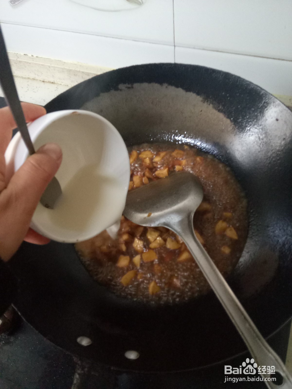 火锅丸子浇汁上海青