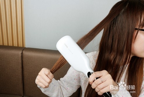 用烫发器做蛋卷头、long bob、睡不醒头等卷发