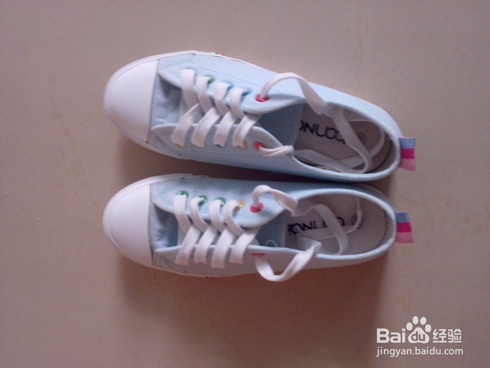 如何把帆布鞋洗的很干净