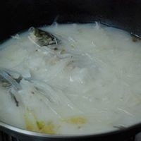 教你做奶白的鲫鱼汤