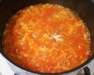 教你怎么做番茄卷心菜浓汤