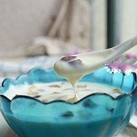 贡茶店里高颜值甜品----黄桃红枣思慕雪