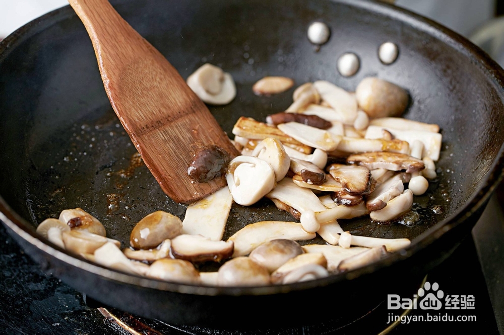 葱烧蘑菇的做法
