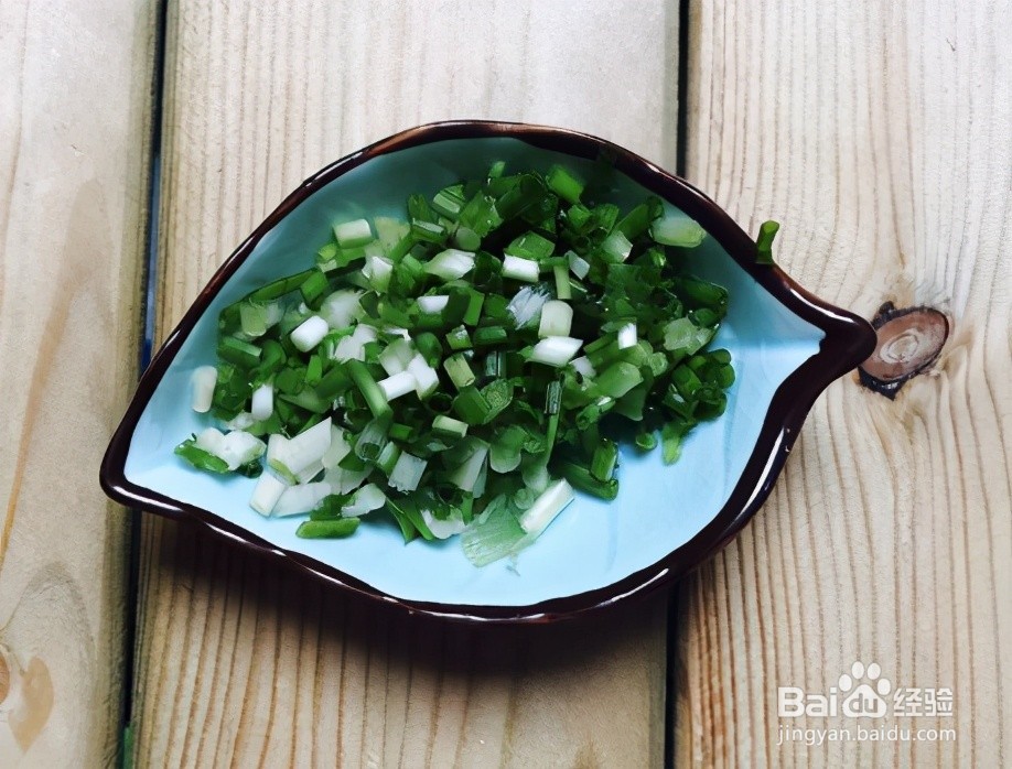 家庭自制葱烧芋头