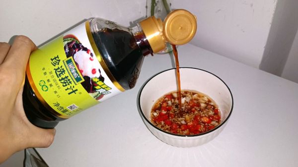 轻食凉拌空心菜