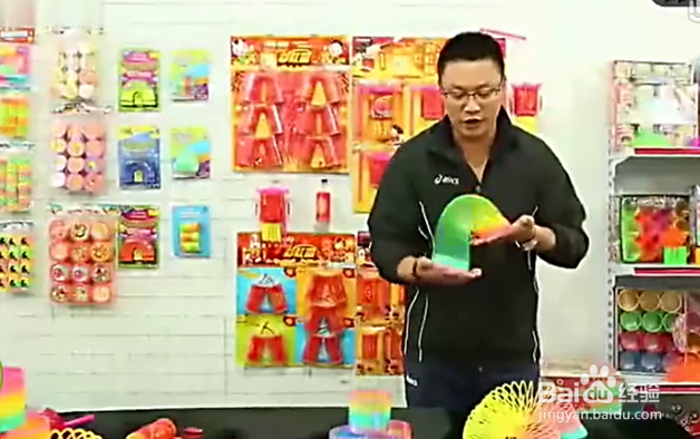 小彩虹圈怎么玩