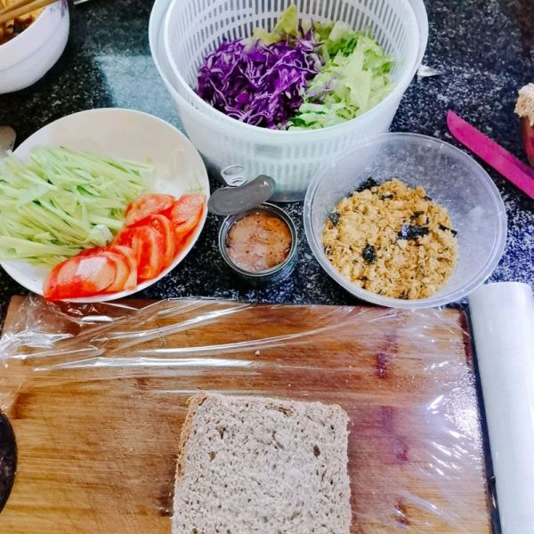 超级金枪鱼肉松三明治