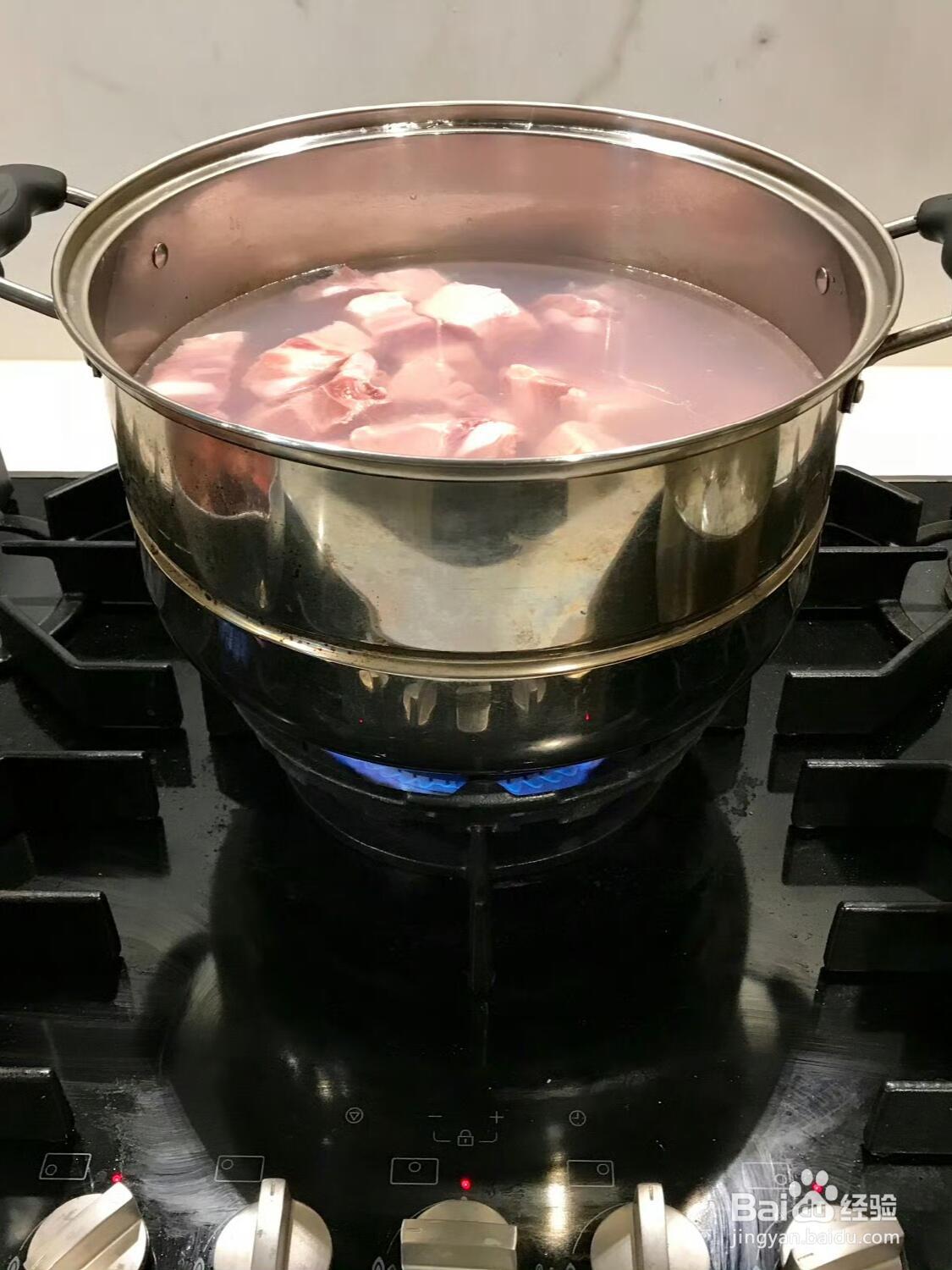 《秘制腐乳红烧肉，让我连吃三碗米饭！》