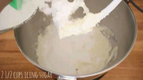 玫瑰奶油乳酪霜