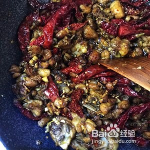 如何做出好吃的辣子鸡丁