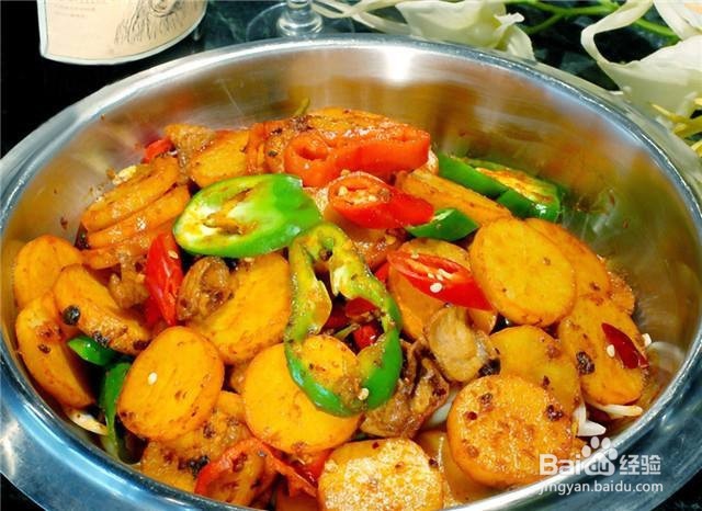 干锅土豆片是如何制作的