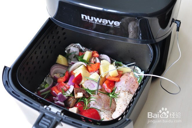 如何做烤蔬菜鸡腿？