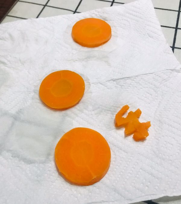 胡萝卜刻生日快乐