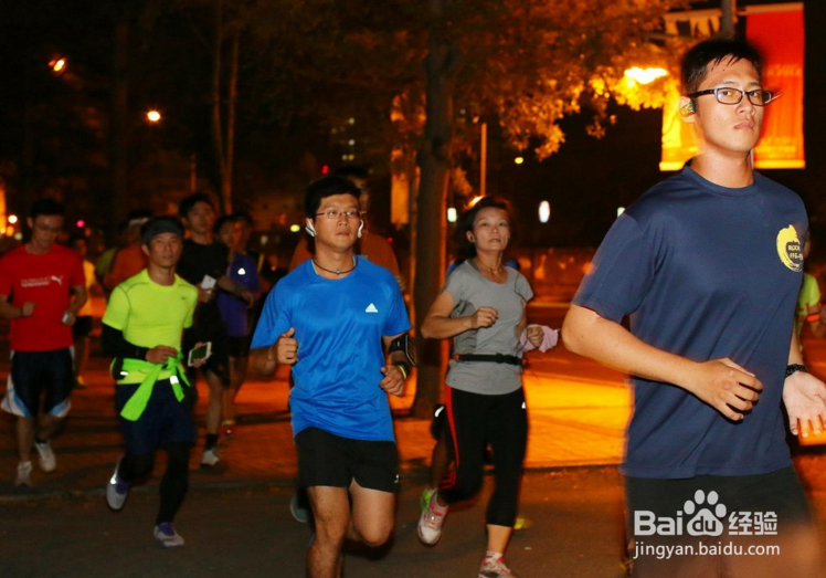 如何通过夜跑来达到减肥的效果