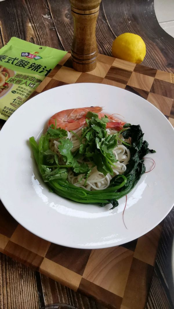 泰式酸辣鲜虾面