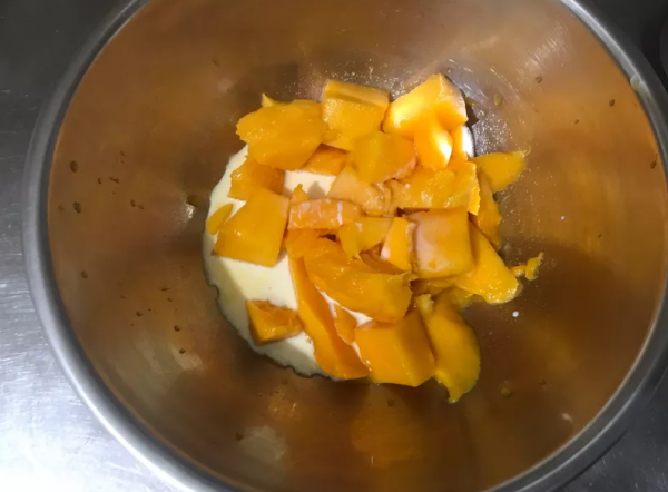 免烤箱芒果慕斯