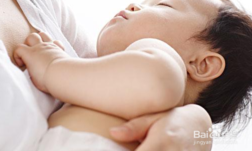 如何知道宝宝吃饱了？