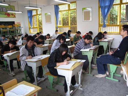 成考英语单项填空攻略