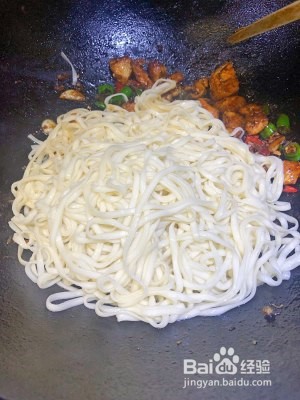 麻辣过瘾双椒鸡捞面