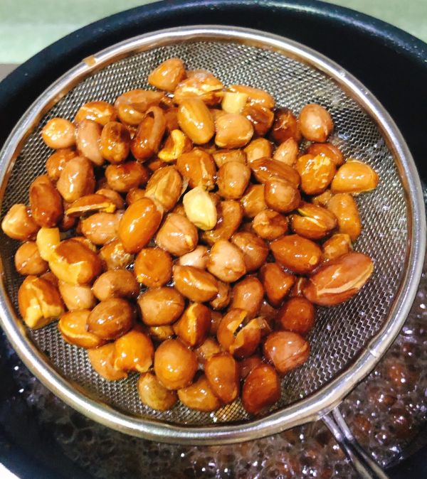 家常油酥花生米