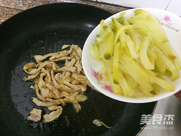 榨菜肉丝汤面