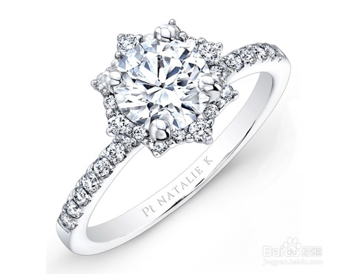 星星元素铂金首饰 恒久星空点亮浪漫婚礼