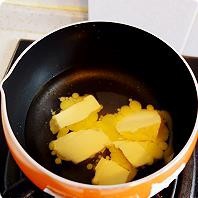 外表金黄酥脆，內馅香甜嫩滑--奶油泡芙