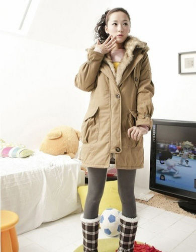 怎样在秋冬季用雪地靴+外套来搭配