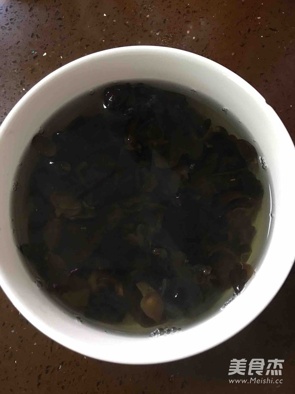 凉拌木耳的做法