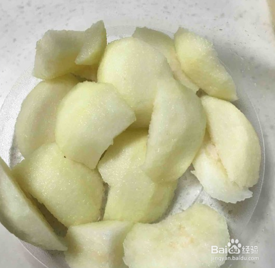 雪梨银耳甜羹