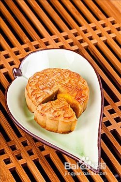 怎样在中秋佳节选购好的月饼