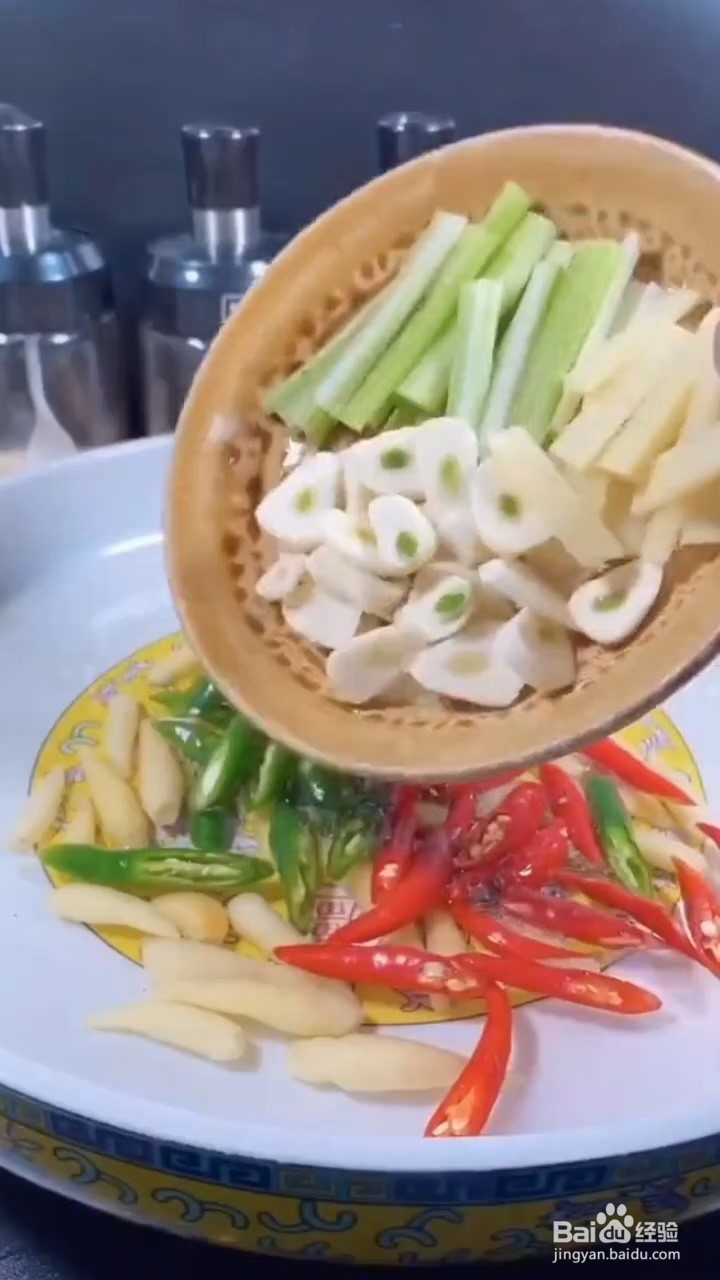 如何制作泡椒娃娃菜