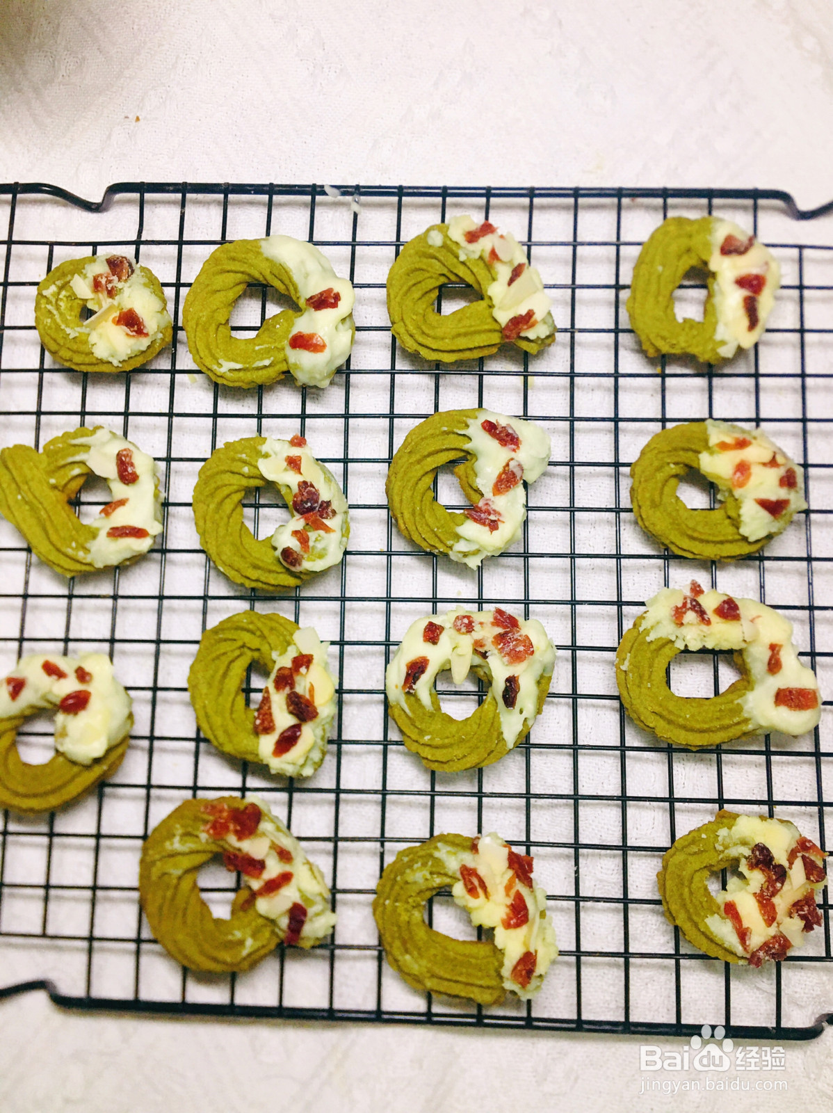 圣诞花环曲奇的做法