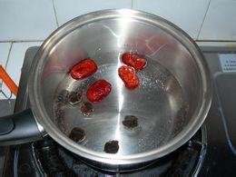 玫瑰酒酿蛋花汤