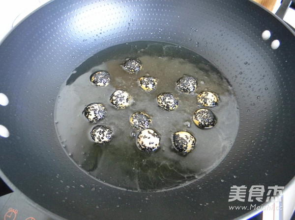 黑芝麻红薯丸子