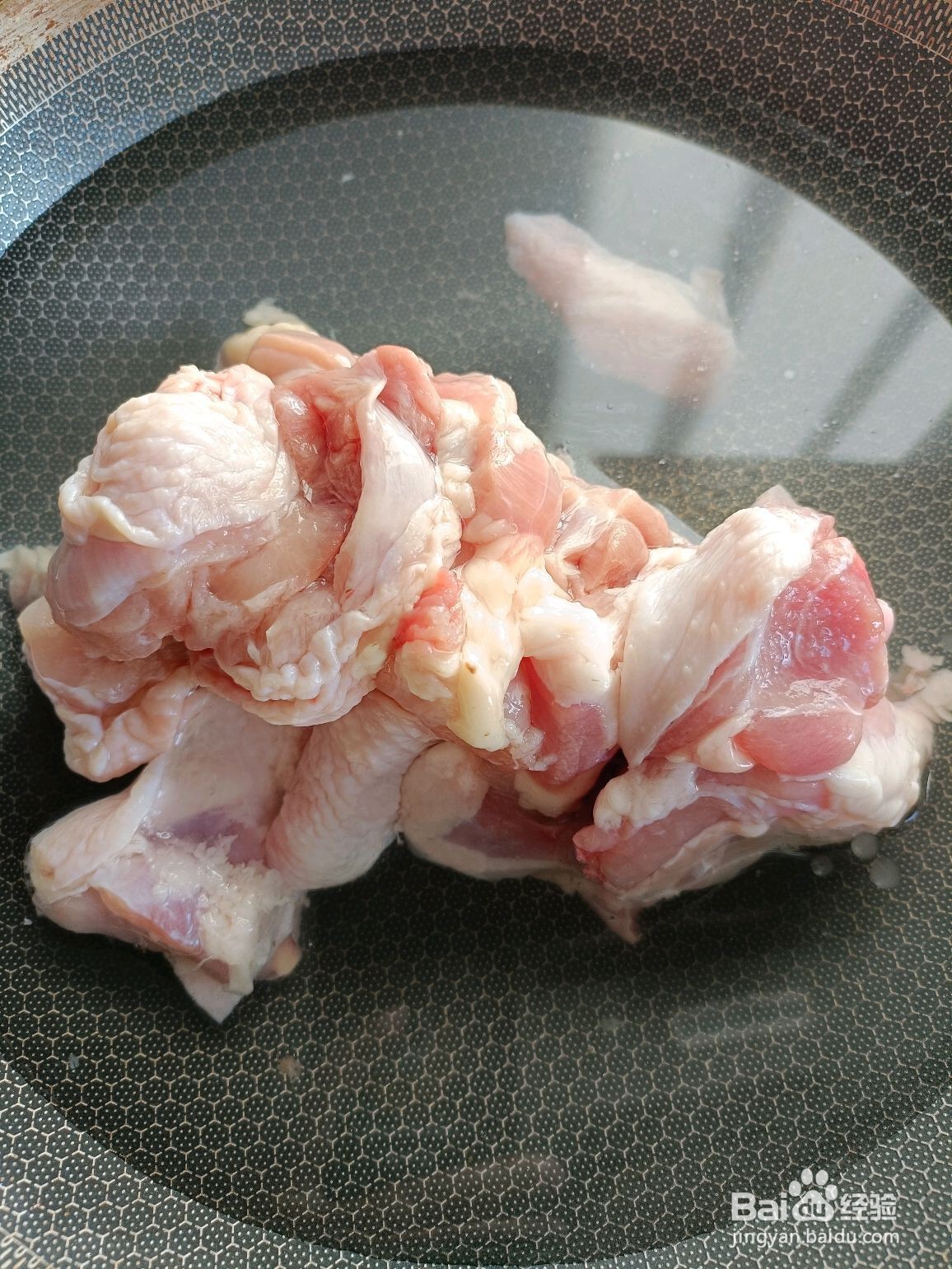 鸡腿炖土豆的做法