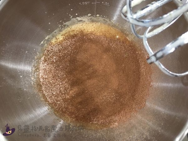 奶冻裱花马芬杯子蛋糕