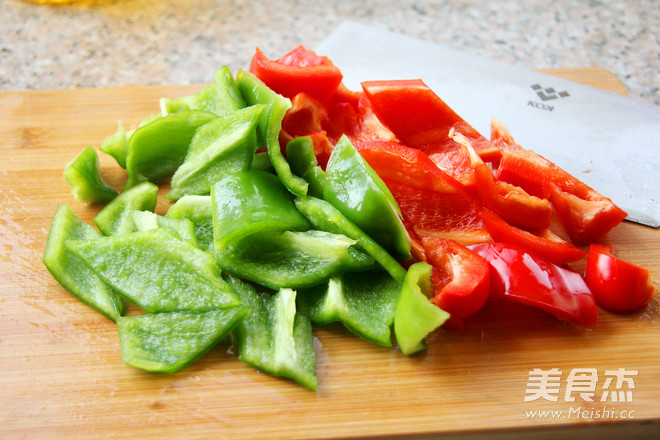 彩椒鱿鱼的做法