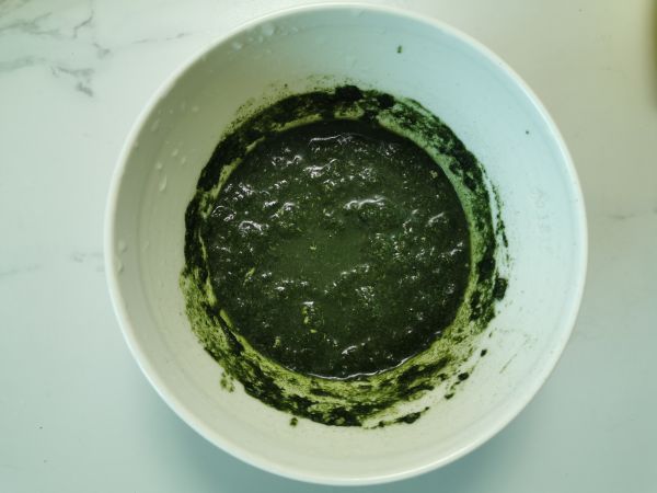 咸蛋黄肉松青团