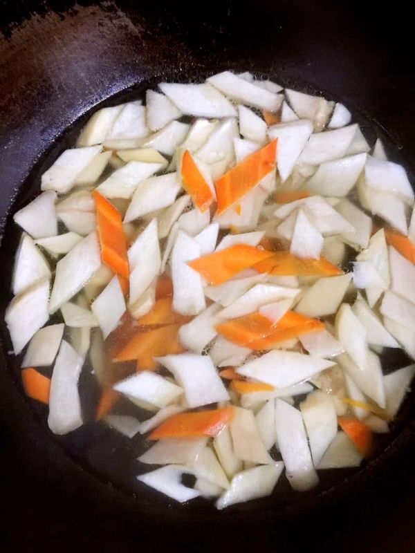 杏鲍菇炒火腿肠