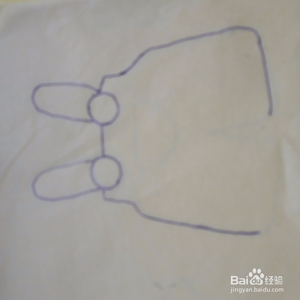 衣服简笔画背带裤