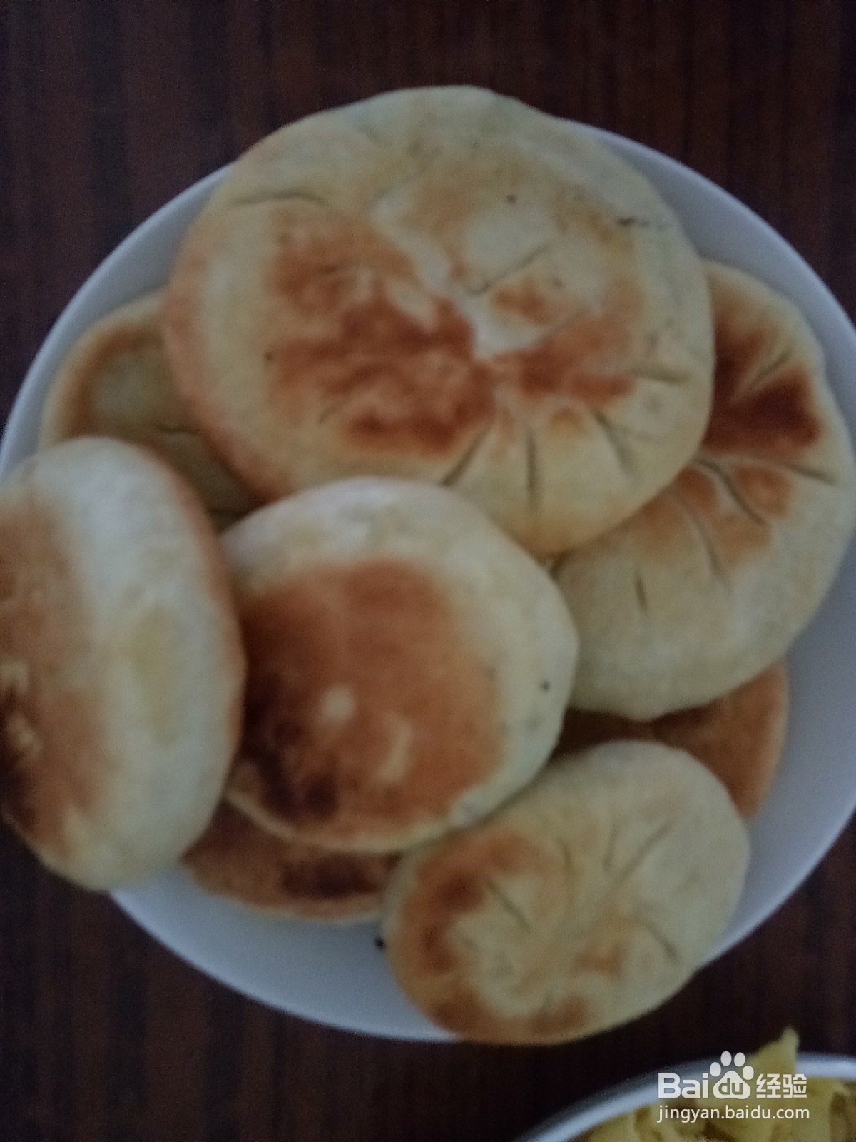 莲藕蒜苗馅饼
