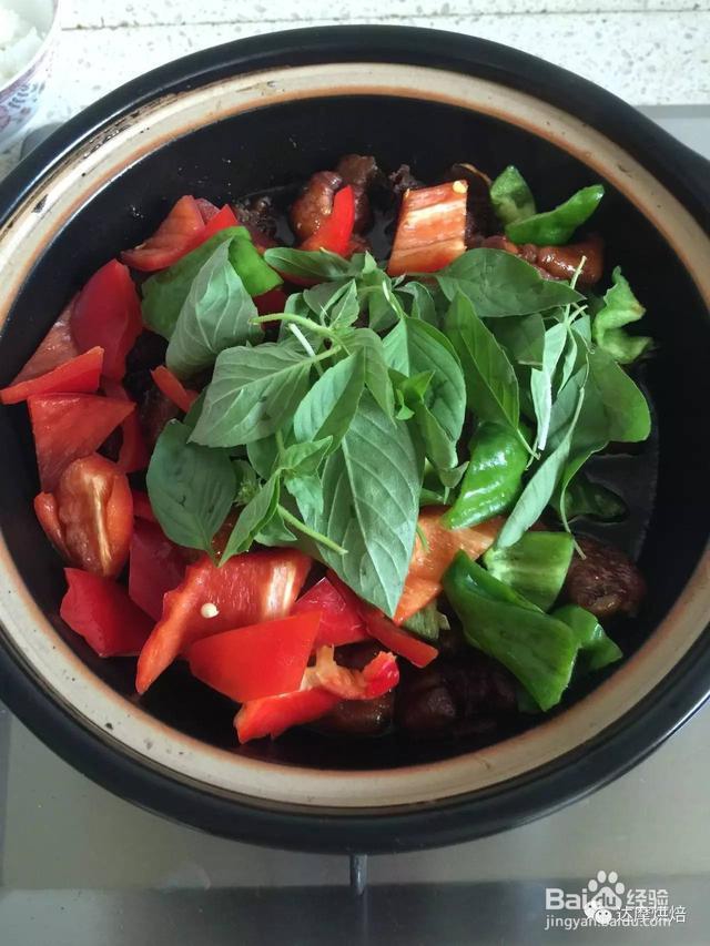 台湾名菜三杯鸡制作