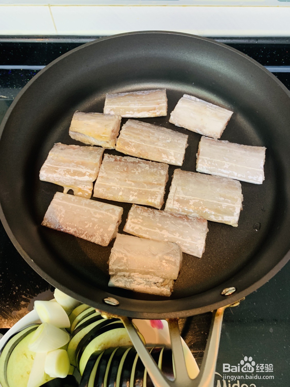 应该这样做茄子焖带鱼