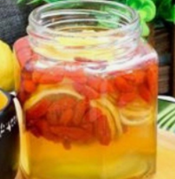 柠檬可以和枸杞一起泡水喝吗